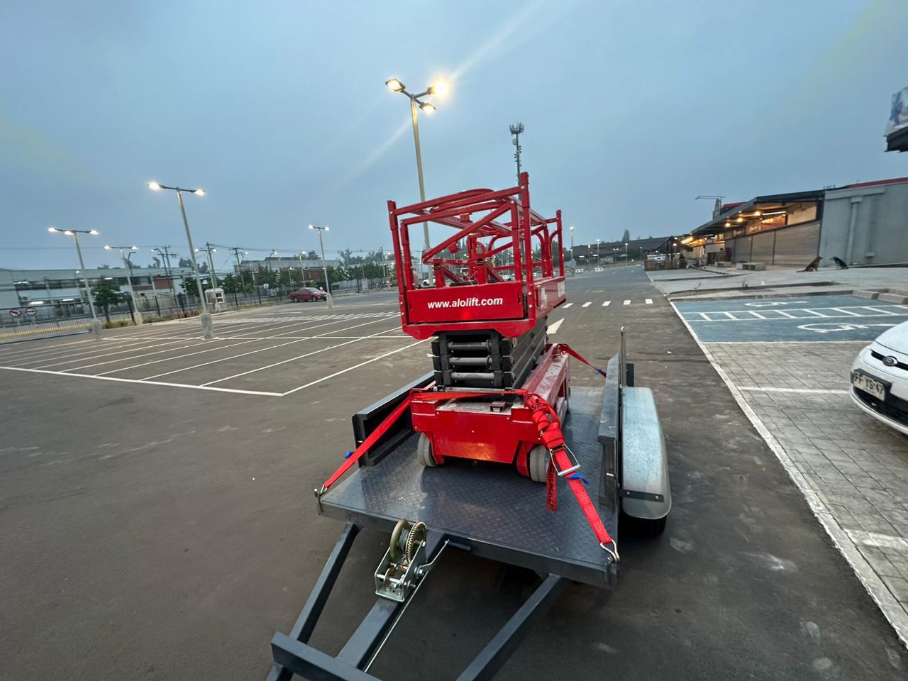 ARRIENDO ELEVADOR TIJERA 7,8M - ELECTRICO